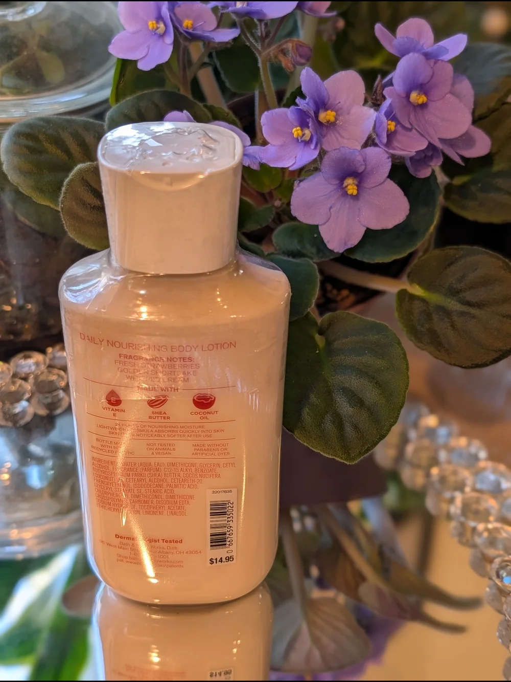 Bath & Body Works Strawberry Pound Cake Lotion NWT